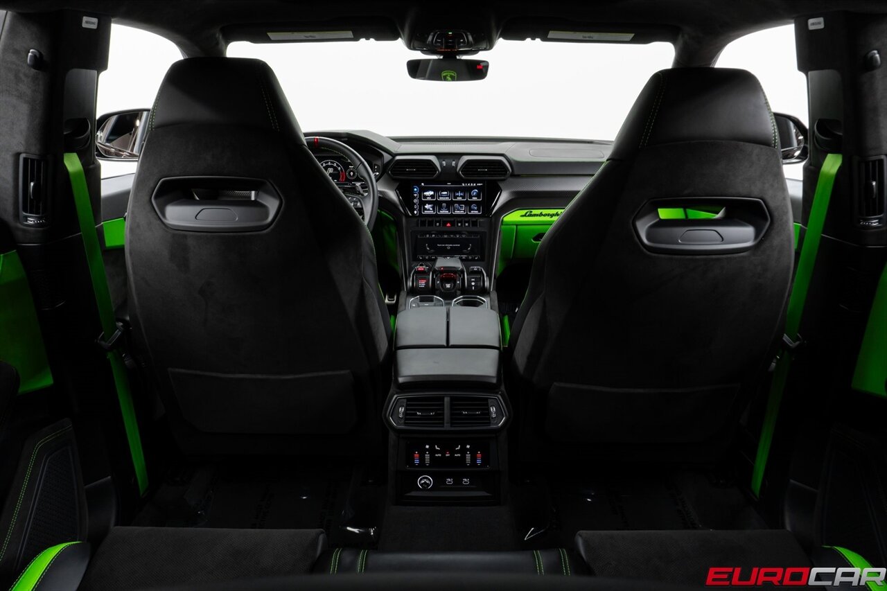 2024 Lamborghini Urus S *CARBON FIBER INTERIOR * HUGE OPTION LIST* - Photo 23 - Costa Mesa, CA 92626