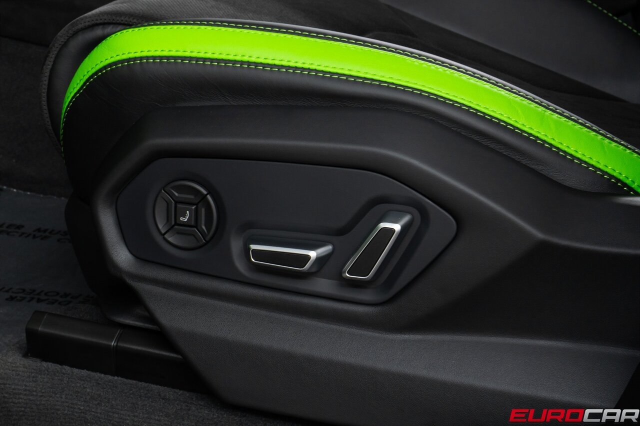 2024 Lamborghini Urus S *CARBON FIBER INTERIOR * HUGE OPTION LIST* - Photo 44 - Costa Mesa, CA 92626
