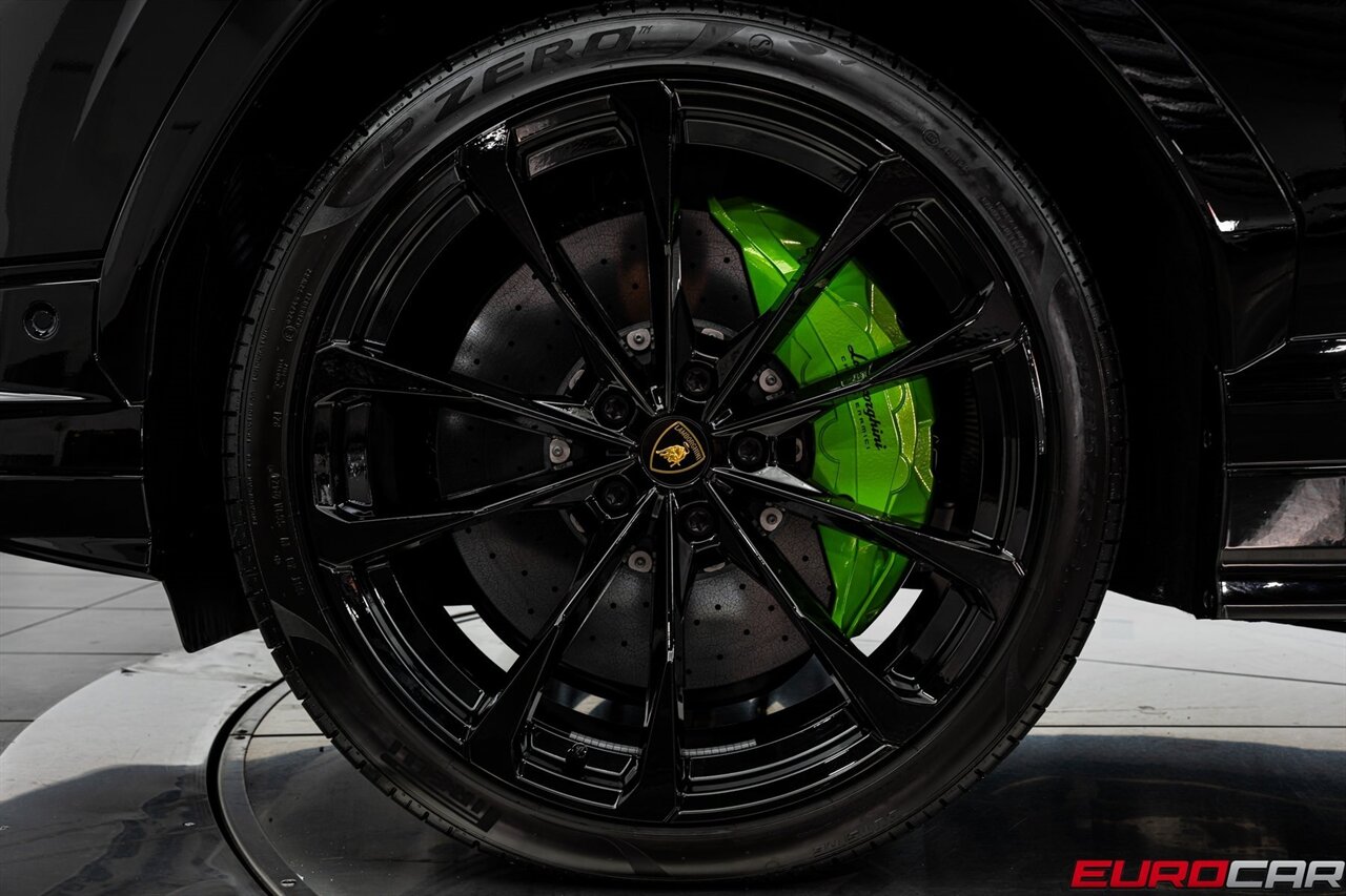 2024 Lamborghini Urus S *CARBON FIBER INTERIOR * HUGE OPTION LIST* - Photo 19 - Costa Mesa, CA 92626