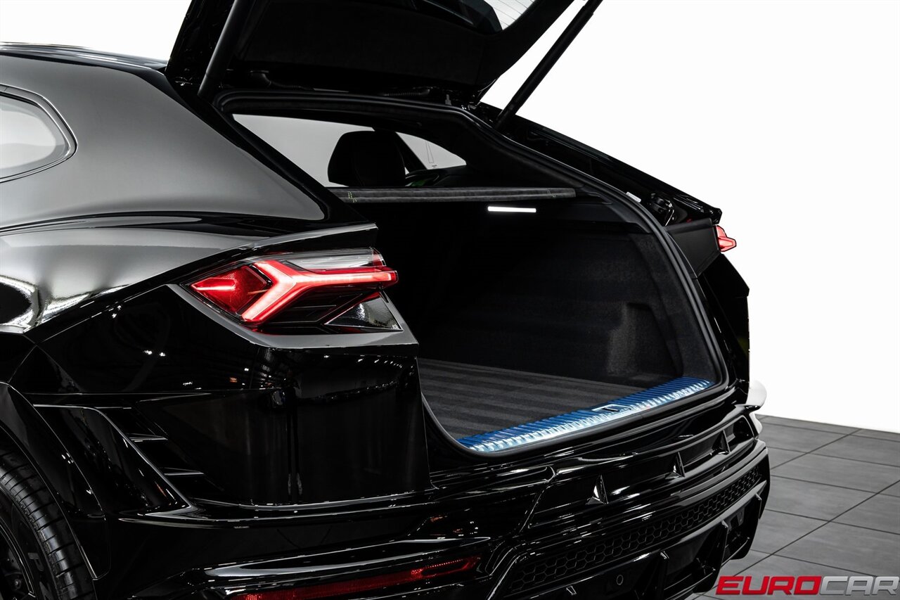 2024 Lamborghini Urus S *CARBON FIBER INTERIOR * HUGE OPTION LIST* - Photo 17 - Costa Mesa, CA 92626