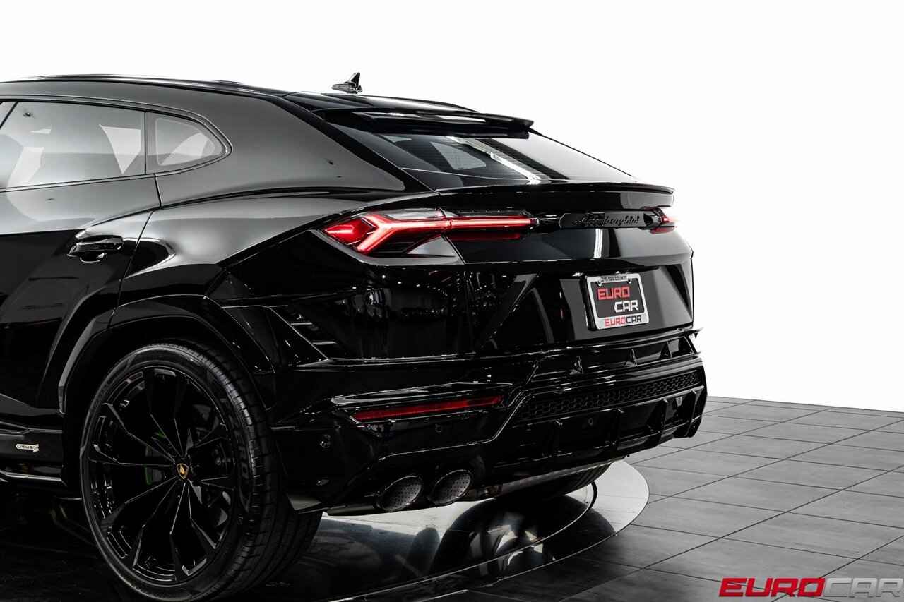 2024 Lamborghini Urus S *CARBON FIBER INTERIOR * HUGE OPTION LIST* - Photo 16 - Costa Mesa, CA 92626
