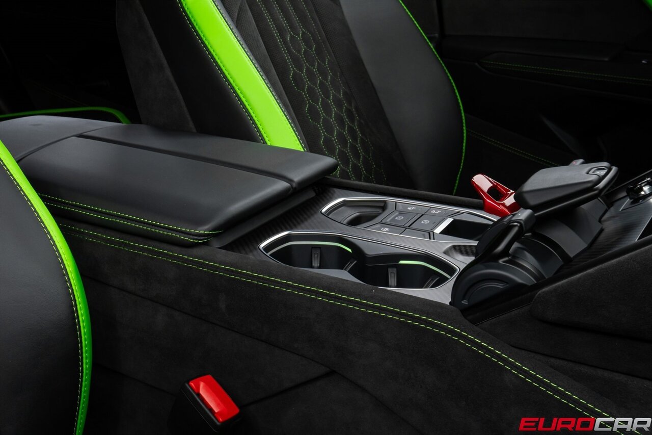 2024 Lamborghini Urus S *CARBON FIBER INTERIOR * HUGE OPTION LIST* - Photo 34 - Costa Mesa, CA 92626