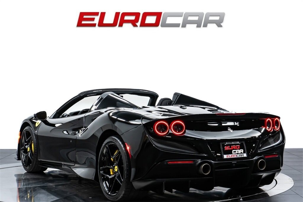 2021 Ferrari F8 Spider  *SUSPENSION LIFTER * FULL ELECTRIC SEATS * CARBON STEERING WHEEL* - Photo 4 - Costa Mesa, CA 92626