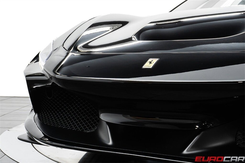 2021 Ferrari F8 Spider  *SUSPENSION LIFTER * FULL ELECTRIC SEATS * CARBON STEERING WHEEL* - Photo 15 - Costa Mesa, CA 92626
