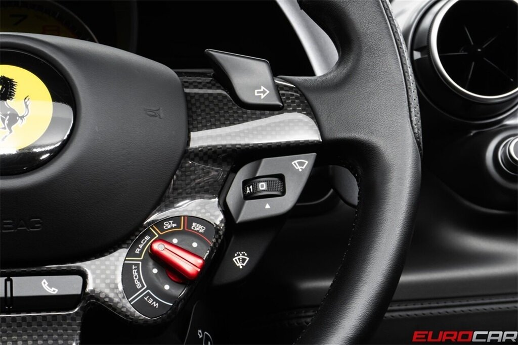2021 Ferrari F8 Spider  *SUSPENSION LIFTER * FULL ELECTRIC SEATS * CARBON STEERING WHEEL* - Photo 36 - Costa Mesa, CA 92626