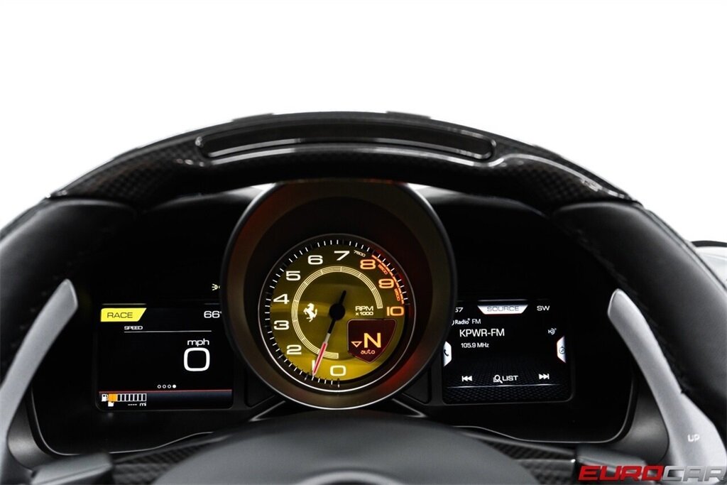 2021 Ferrari F8 Spider  *SUSPENSION LIFTER * FULL ELECTRIC SEATS * CARBON STEERING WHEEL* - Photo 33 - Costa Mesa, CA 92626