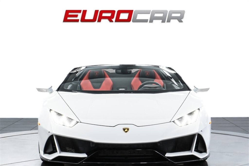 2020 Lamborghini Huracan EVO Spyder  *LESS THAN 10,000 MILES * BEAUTIFUL SPEC* AWD * - Photo 10 - Costa Mesa, CA 92626