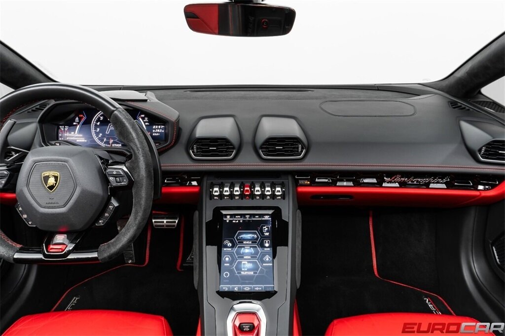 2020 Lamborghini Huracan EVO Spyder  *LESS THAN 10,000 MILES * BEAUTIFUL SPEC* AWD * - Photo 28 - Costa Mesa, CA 92626