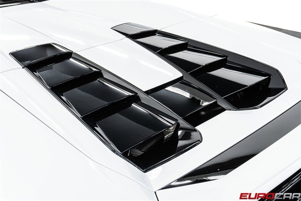 2020 Lamborghini Huracan EVO Spyder  *LESS THAN 10,000 MILES * BEAUTIFUL SPEC* AWD * - Photo 20 - Costa Mesa, CA 92626