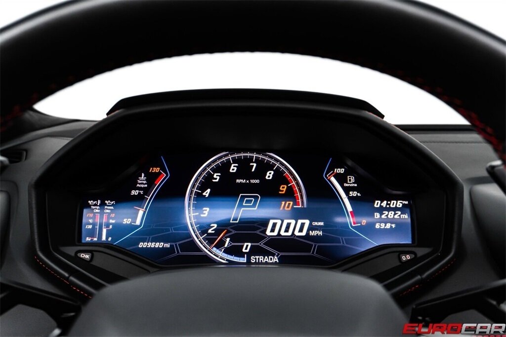 2020 Lamborghini Huracan EVO Spyder  *LESS THAN 10,000 MILES * BEAUTIFUL SPEC* AWD * - Photo 30 - Costa Mesa, CA 92626