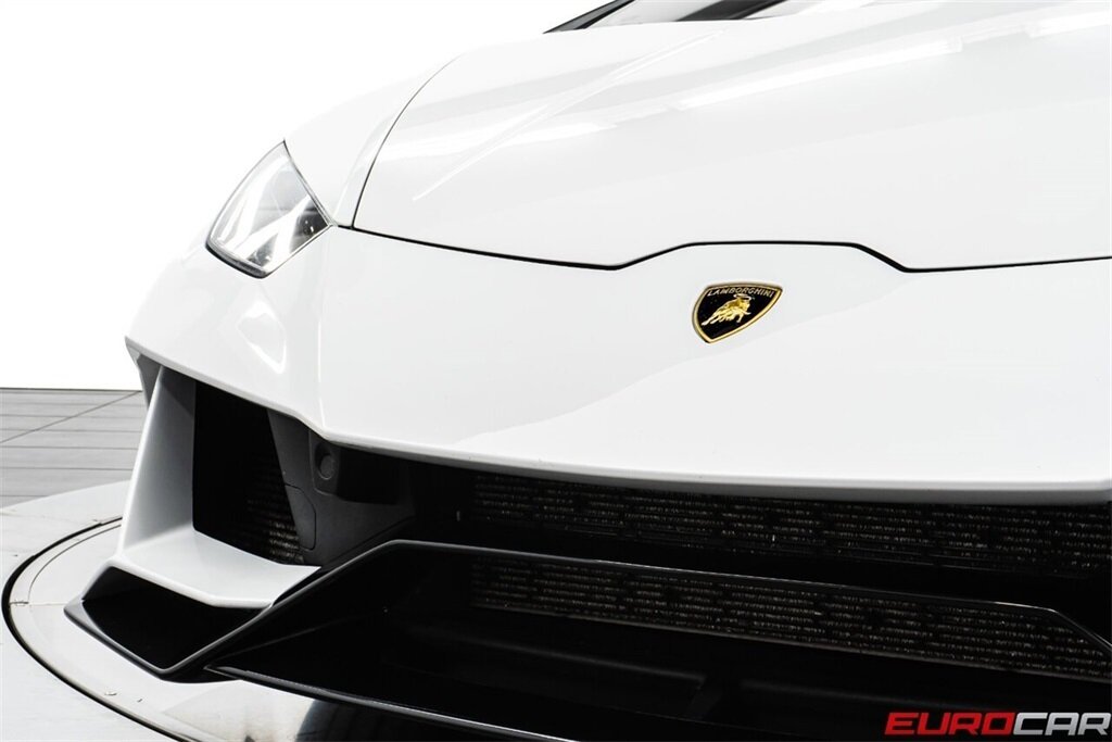 2020 Lamborghini Huracan EVO Spyder  *LESS THAN 10,000 MILES * BEAUTIFUL SPEC* AWD * - Photo 14 - Costa Mesa, CA 92626