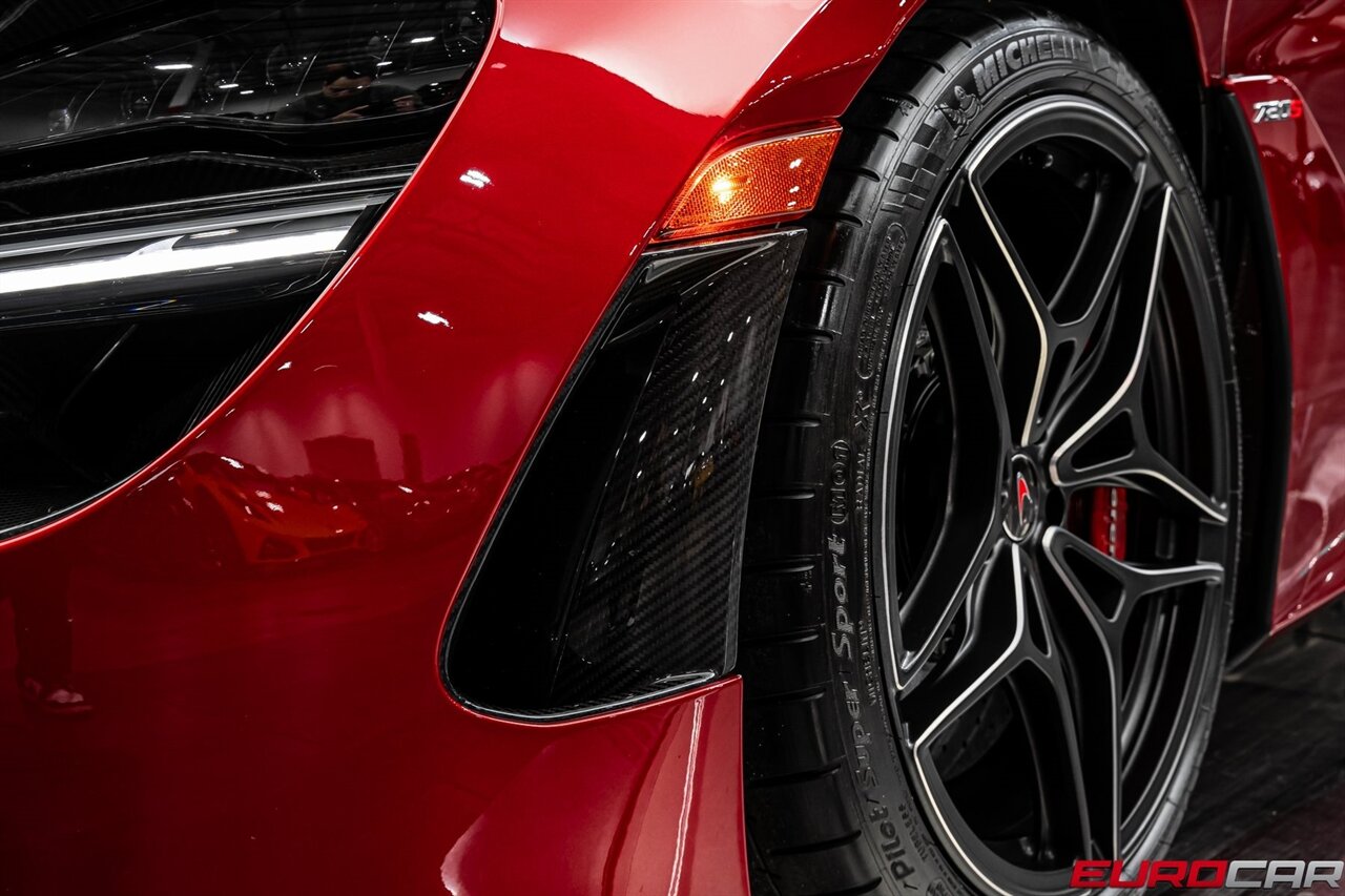 2018 McLaren 720S *PERFORMANCE PACKAGE * SPORT EXHAUST*   - Photo 13 - Costa Mesa, CA 92626