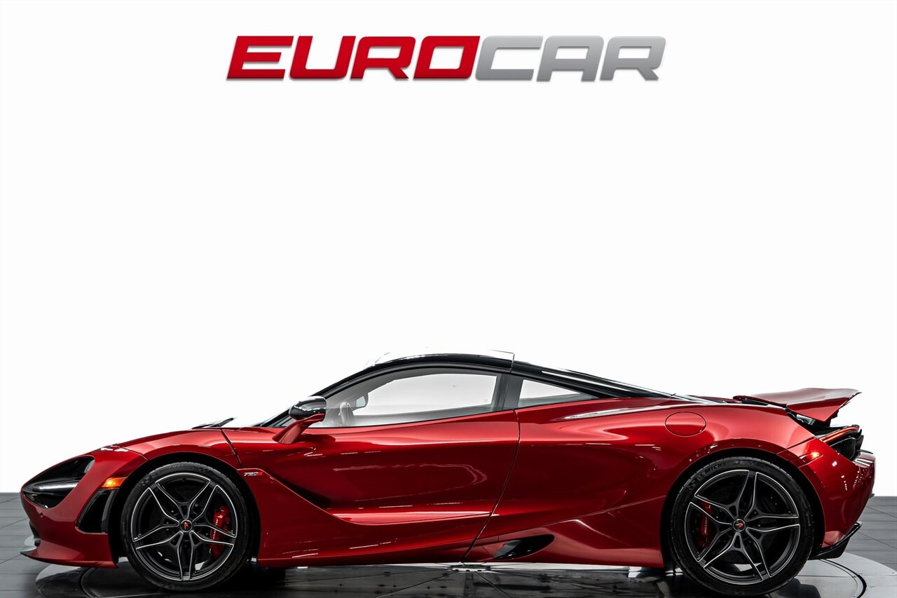 2018 McLaren 720S *PERFORMANCE PACKAGE * SPORT EXHAUST*   - Photo 2 - Costa Mesa, CA 92626