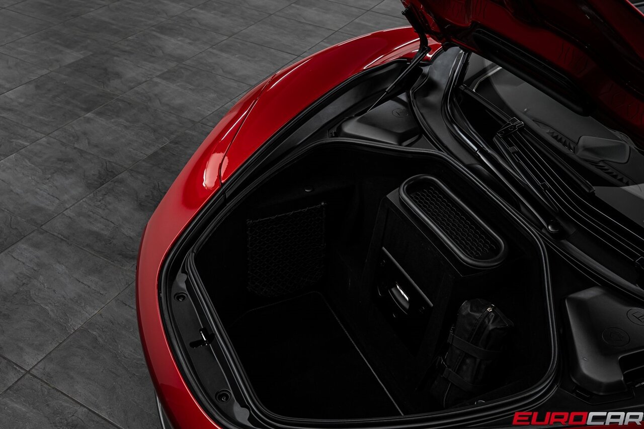 2018 McLaren 720S *PERFORMANCE PACKAGE * SPORT EXHAUST*   - Photo 10 - Costa Mesa, CA 92626