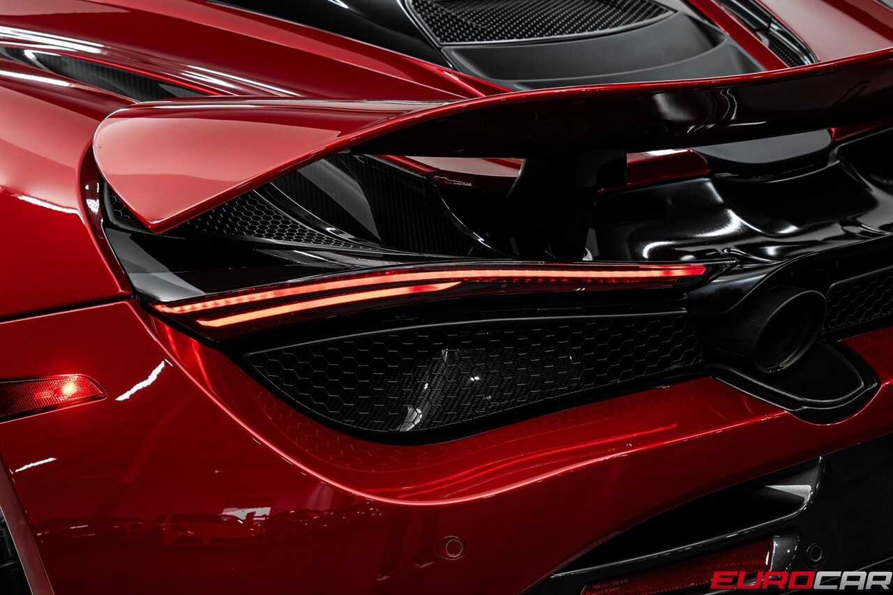 2018 McLaren 720S *PERFORMANCE PACKAGE * SPORT EXHAUST*   - Photo 23 - Costa Mesa, CA 92626