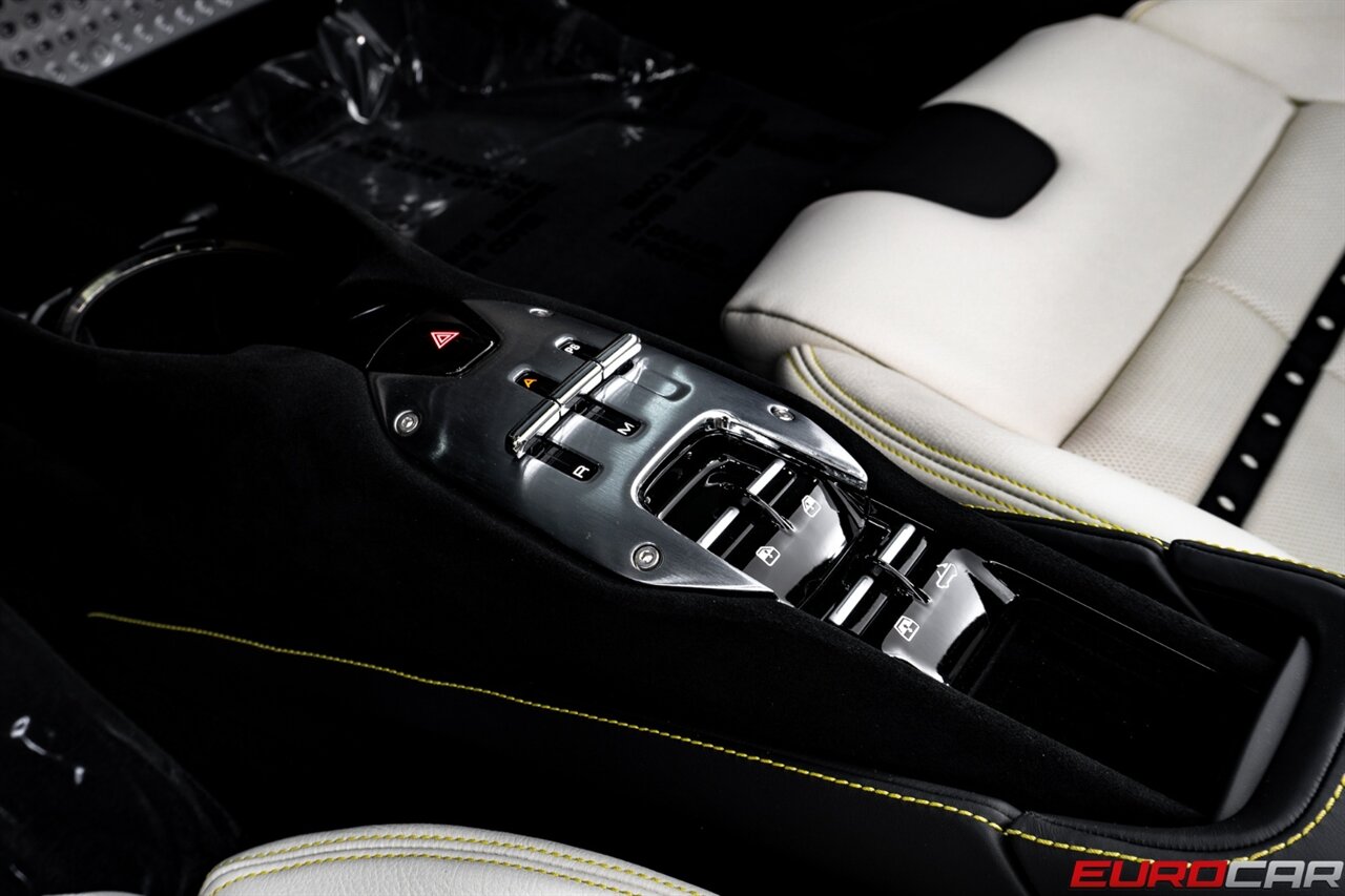 2024 Ferrari SF90 Spider  *SUSPENSION LIFTER * SEMIANILINE STUNNING INTERIOR* CARBON FIBER WHEELS - Photo 52 - Costa Mesa, CA 92626