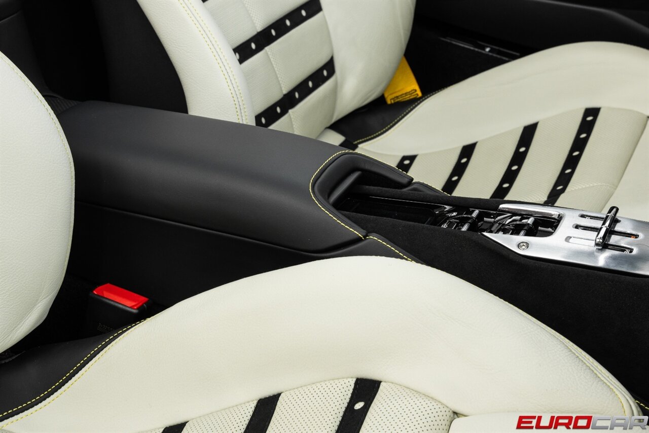 2024 Ferrari SF90 Spider *SUSPENSION LIFTER *STUNNING INTERIOR* CARBON FIBER WHEELS - Photo 41 - Costa Mesa, CA 92626
