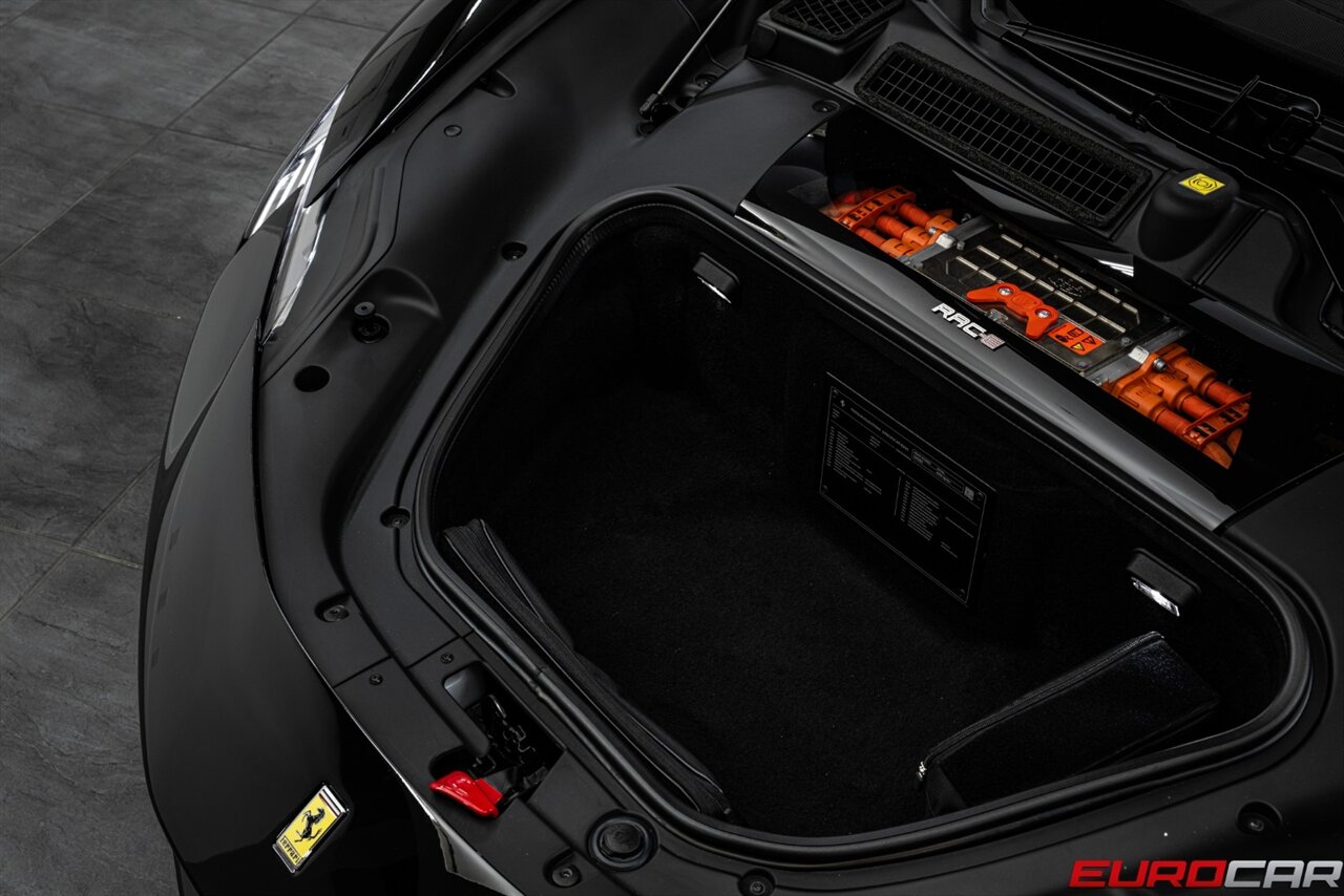 2024 Ferrari SF90 Spider *SUSPENSION LIFTER *STUNNING INTERIOR* CARBON FIBER WHEELS - Photo 13 - Costa Mesa, CA 92626
