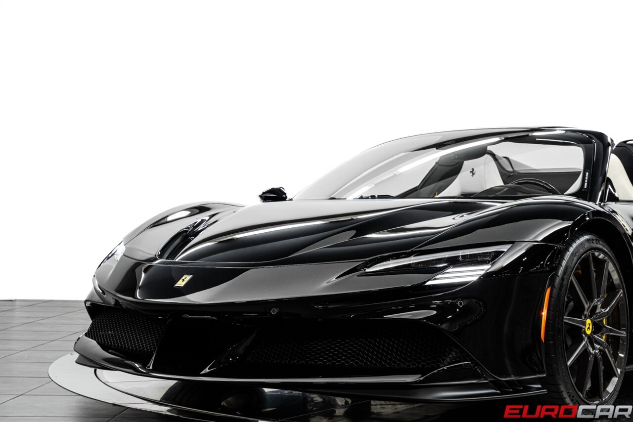 2024 Ferrari SF90 Spider *SUSPENSION LIFTER *STUNNING INTERIOR* CARBON FIBER WHEELS - Photo 17 - Costa Mesa, CA 92626