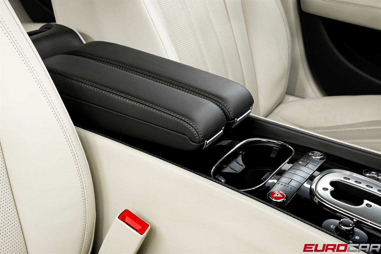 2015 Bentley Flying Spur V8 photo 30
