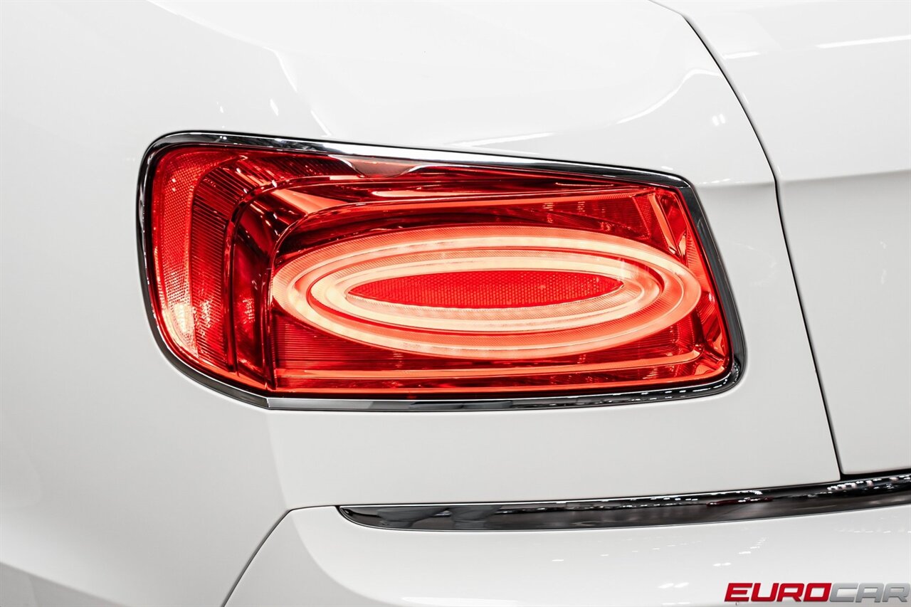 2015 Bentley Flying Spur V8 photo 16