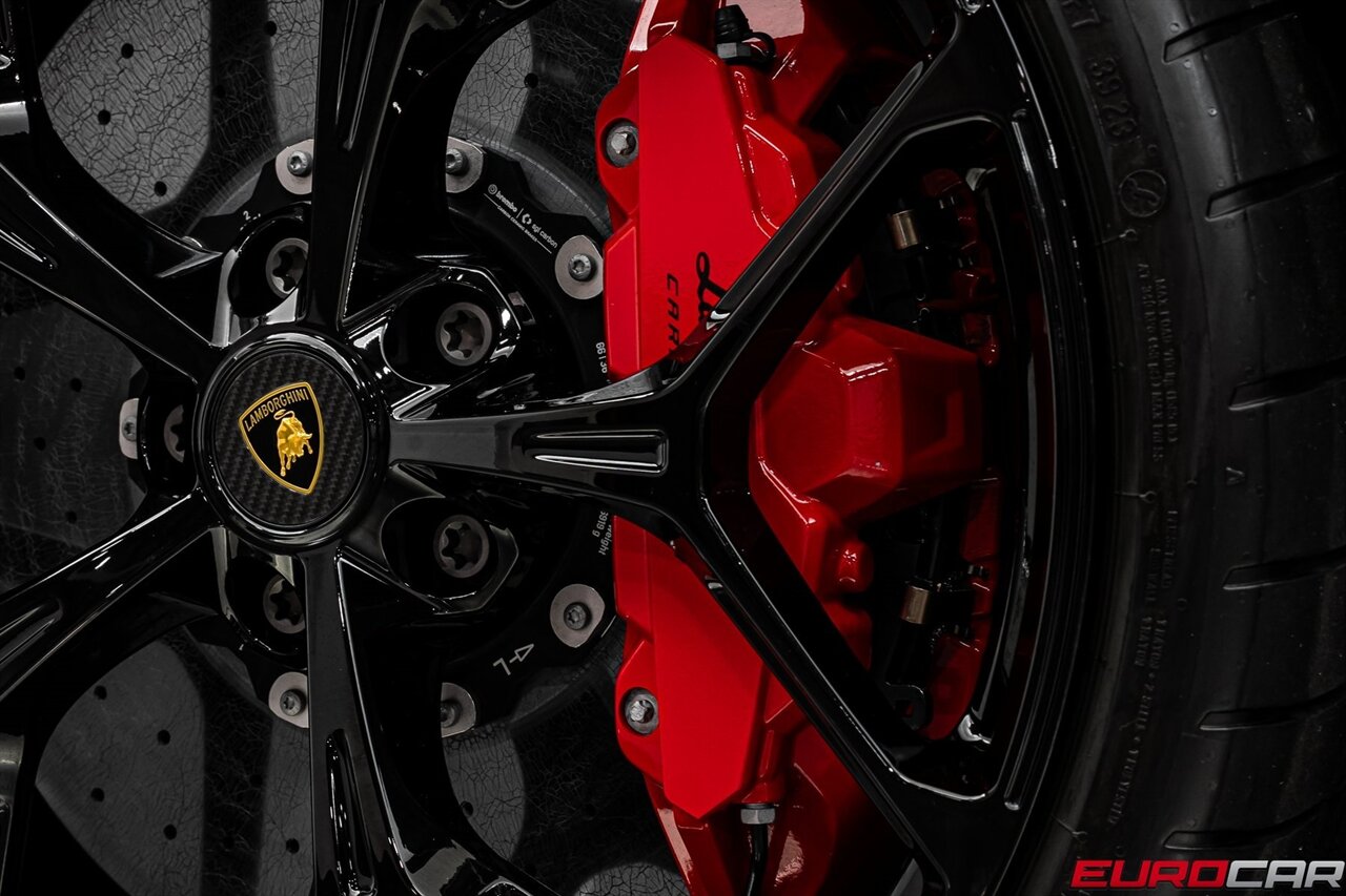 2024 Lamborghini Revuelto *HUGE CARBON OPTIONS * FACTORY MATTE PAINT* - Photo 32 - Costa Mesa, CA 92626