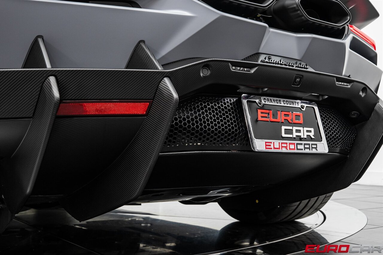 2024 Lamborghini Revuelto *HUGE CARBON OPTIONS * FACTORY MATTE PAINT* - Photo 30 - Costa Mesa, CA 92626
