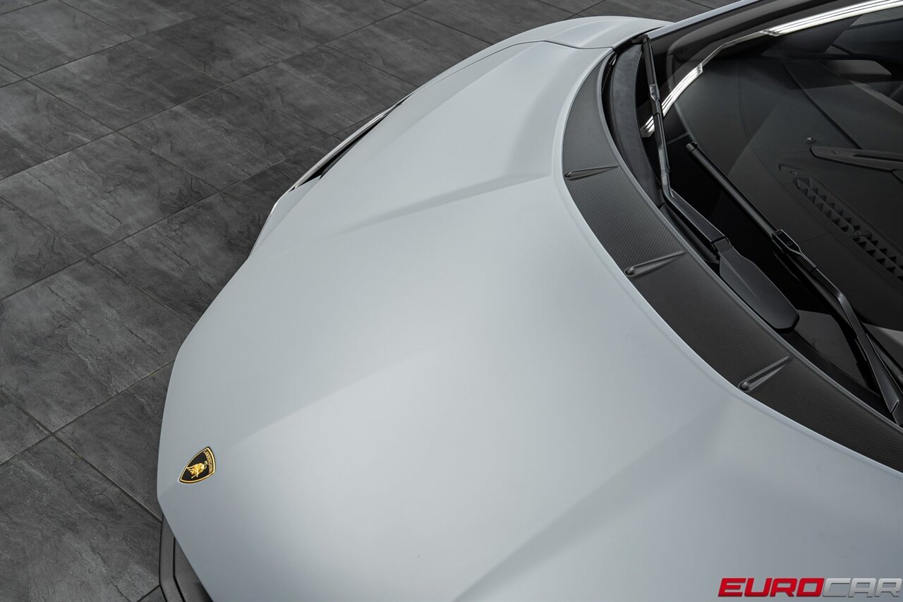 2024 Lamborghini Revuelto *HUGE CARBON OPTIONS * FACTORY MATTE PAINT* - Photo 10 - Costa Mesa, CA 92626