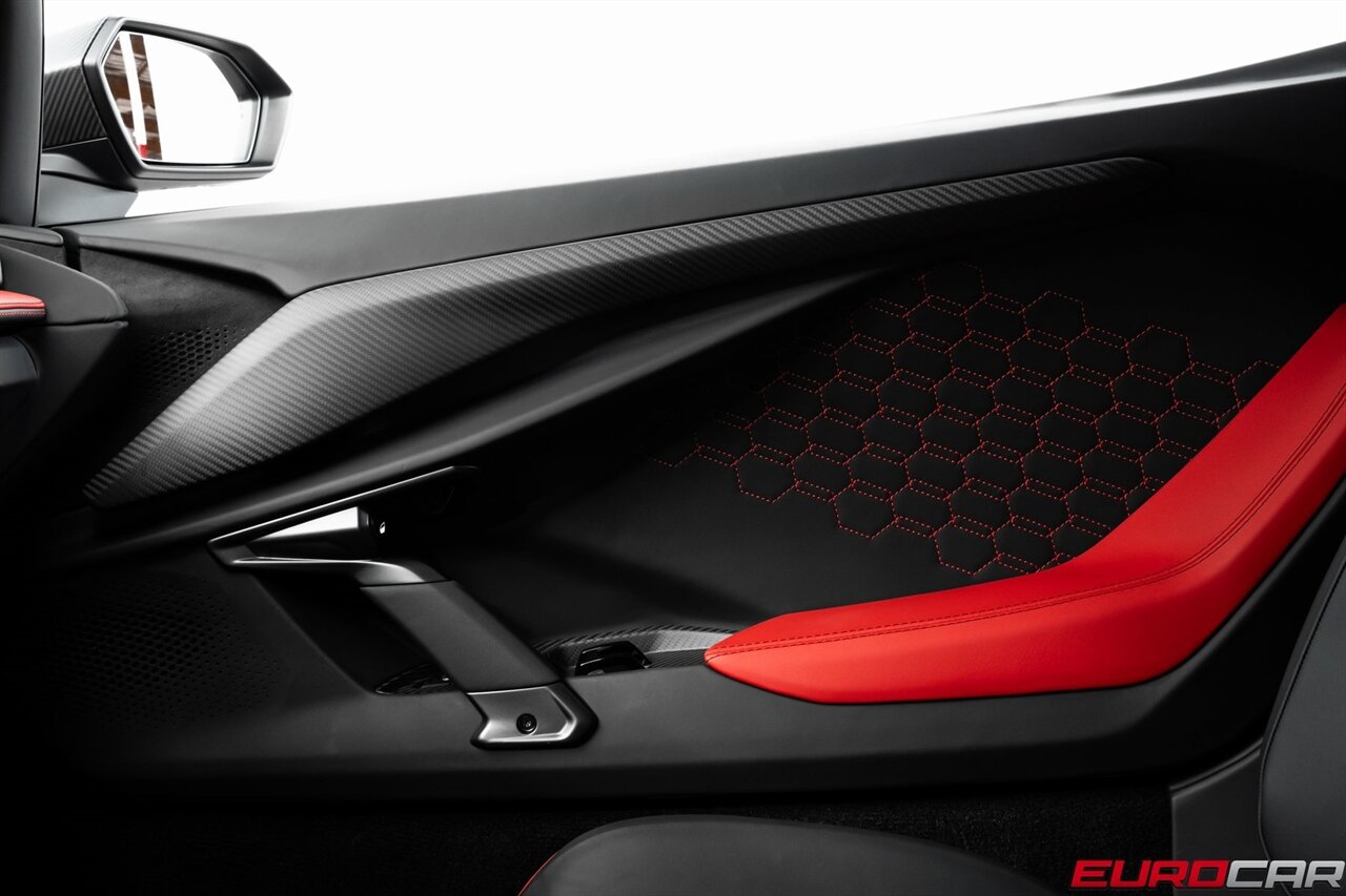 2024 Lamborghini Revuelto *HUGE CARBON OPTIONS * FACTORY MATTE PAINT* - Photo 33 - Costa Mesa, CA 92626