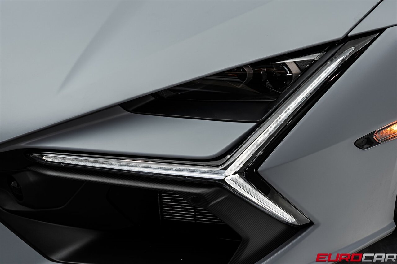 2024 Lamborghini Revuelto *HUGE CARBON OPTIONS * FACTORY MATTE PAINT* - Photo 13 - Costa Mesa, CA 92626