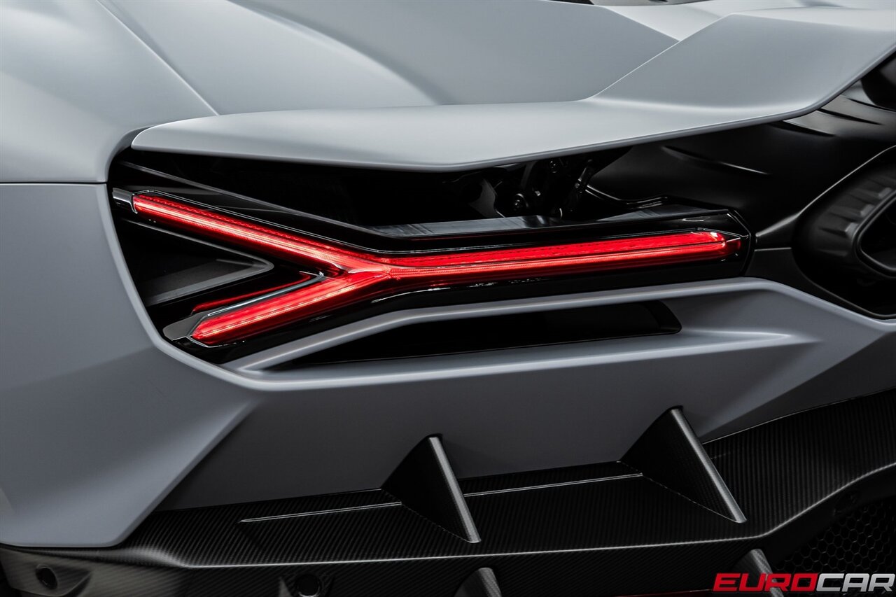 2024 Lamborghini Revuelto *HUGE CARBON OPTIONS * FACTORY MATTE PAINT* - Photo 27 - Costa Mesa, CA 92626