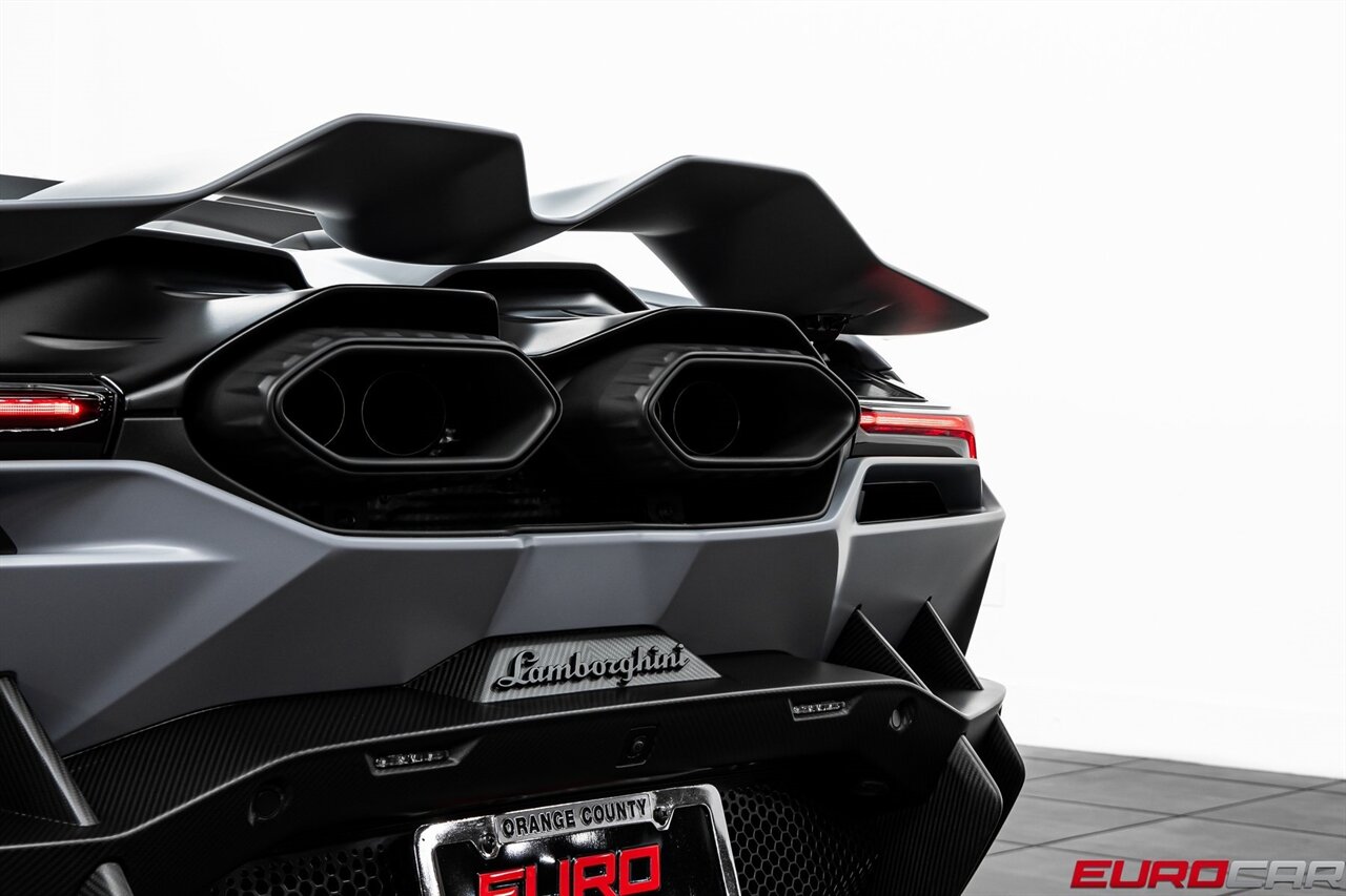2024 Lamborghini Revuelto *HUGE CARBON OPTIONS * FACTORY MATTE PAINT* - Photo 28 - Costa Mesa, CA 92626