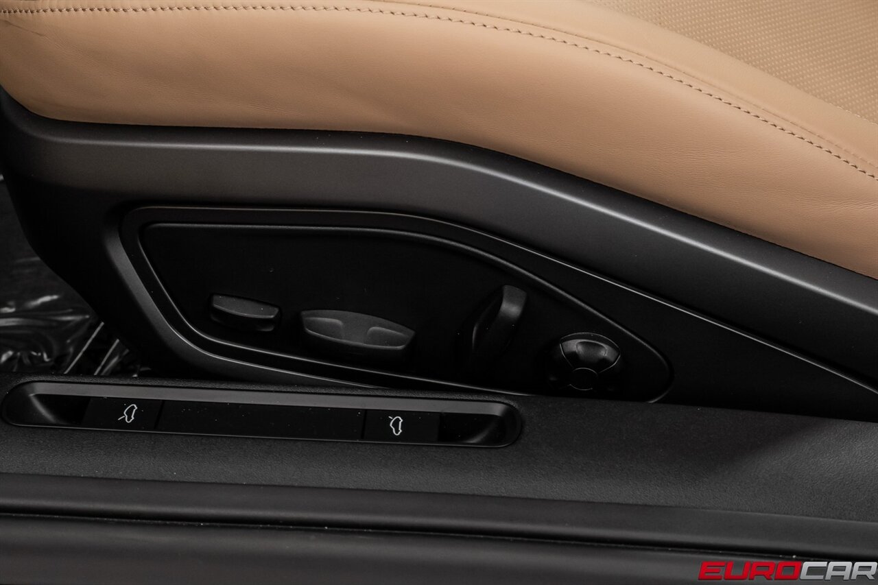 2022 Porsche 911 Carrera 4S *SPORT CHRONO PACKAGE * PREMIUM PACKAGE * FRONT PPF* - Photo 45 - Costa Mesa, CA 92626