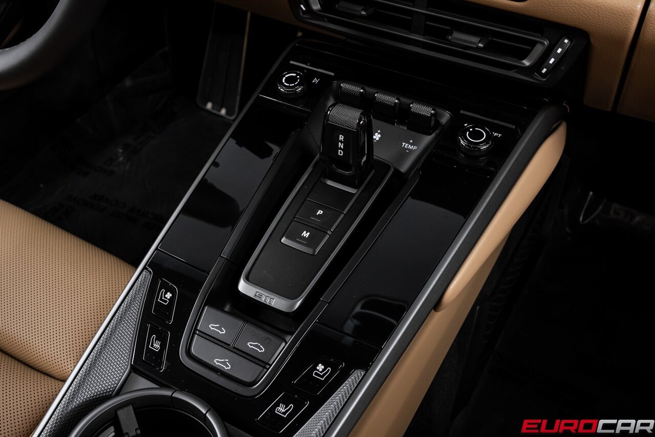 2022 Porsche 911 Carrera 4S *SPORT CHRONO PACKAGE * PREMIUM PACKAGE * FRONT PPF* - Photo 34 - Costa Mesa, CA 92626