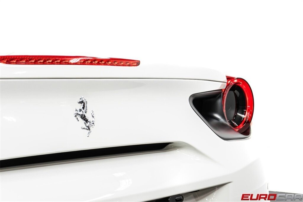2018 Ferrari 488 Spider *CARBON FIBER INTERIOR * IMMACULATE* - Photo 23 - Costa Mesa, CA 92626
