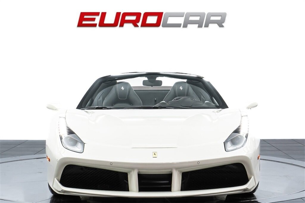 2018 Ferrari 488 Spider *CARBON FIBER INTERIOR * IMMACULATE* - Photo 10 - Costa Mesa, CA 92626