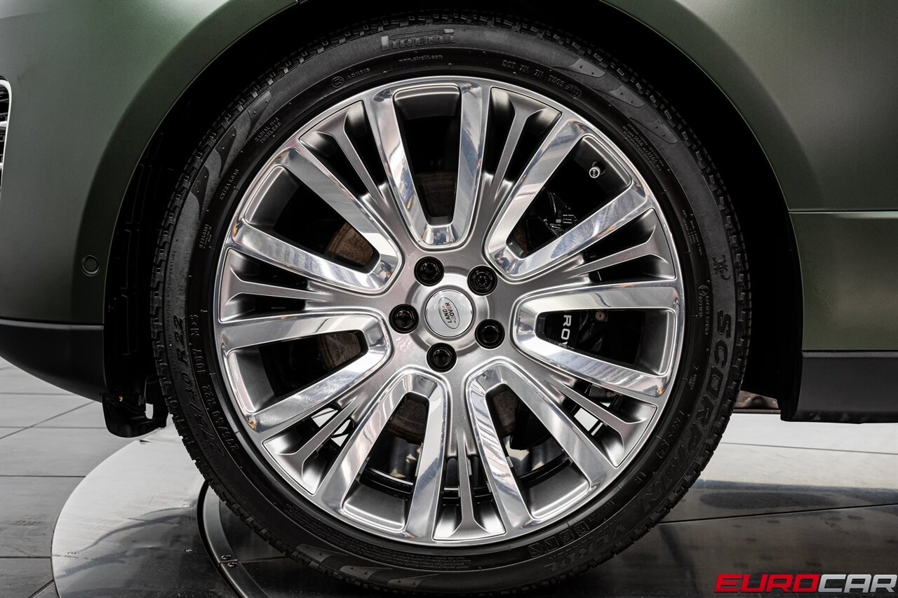 2021 Land Rover Range Rover SVAutobiography LWB *TAILGATE EVENT SEATING*  *ULTIMATE EDITION * TAILGATE EVENT SEATING* - Photo 21 - Costa Mesa, CA 92626