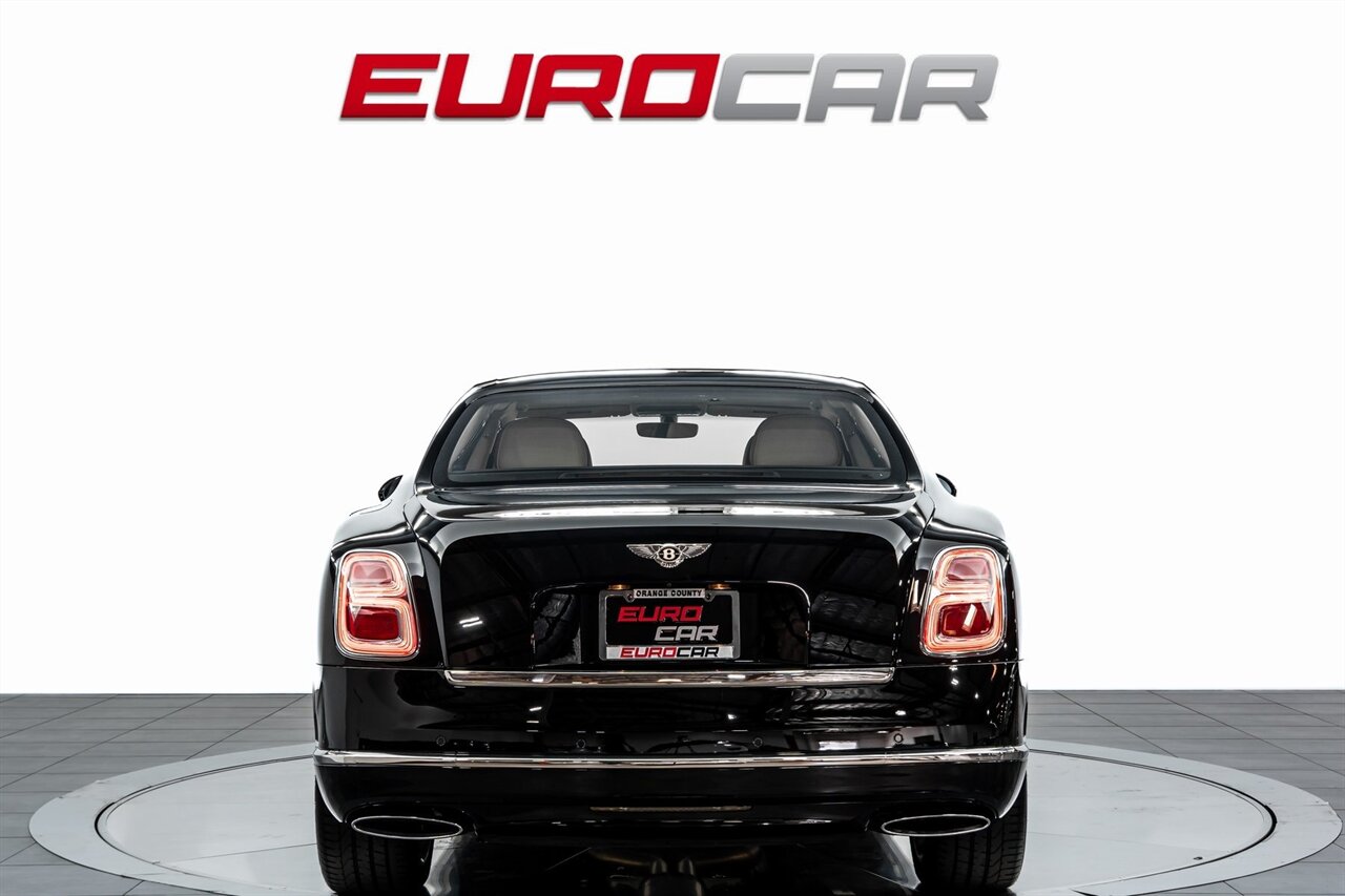 2020 Bentley Mulsanne  *REAR PICNIC TABLES * REAR MASSAGE SEATS* - Photo 4 - Costa Mesa, CA 92626