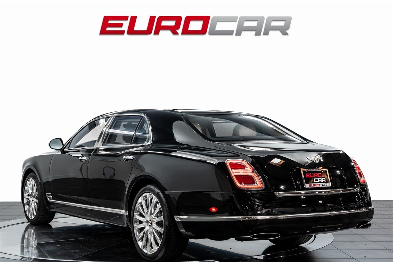 2020 Bentley Mulsanne  *REAR PICNIC TABLES * REAR MASSAGE SEATS* - Photo 3 - Costa Mesa, CA 92626