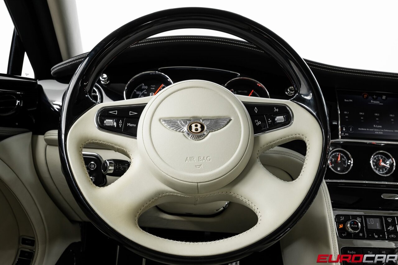 2020 Bentley Mulsanne  *REAR PICNIC TABLES * REAR MASSAGE SEATS* - Photo 24 - Costa Mesa, CA 92626