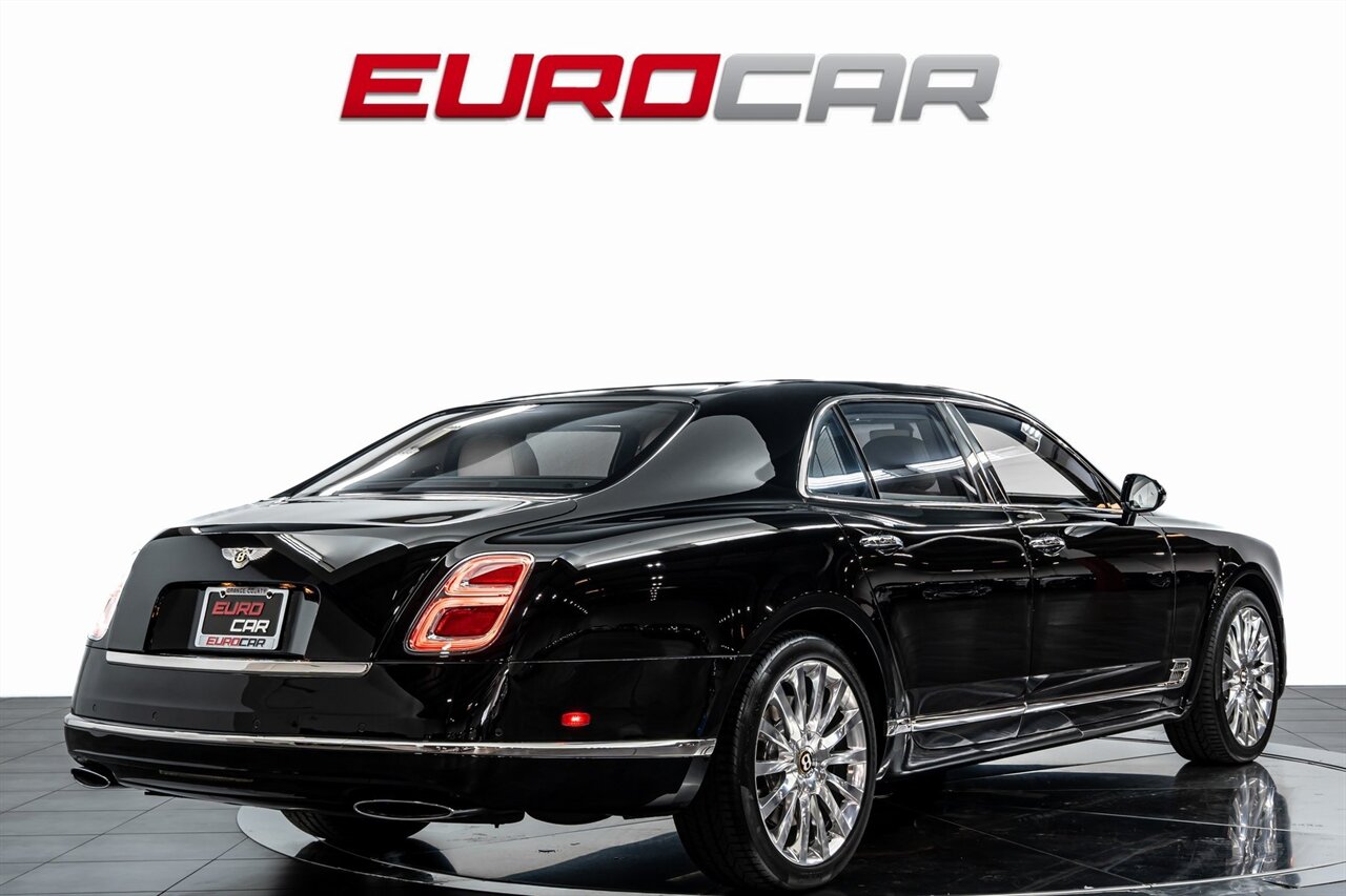 2020 Bentley Mulsanne  *REAR PICNIC TABLES * REAR MASSAGE SEATS* - Photo 5 - Costa Mesa, CA 92626