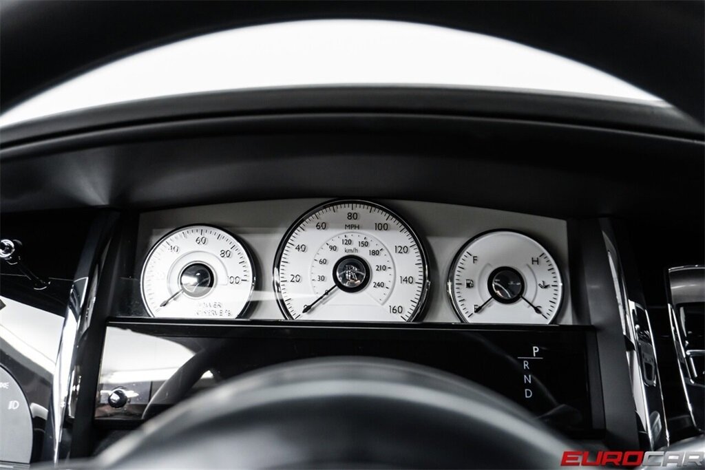 2019 Rolls-Royce Ghost  *STARLIGHT HEADLINER * IMMACULATE CONDITION* - Photo 30 - Costa Mesa, CA 92626