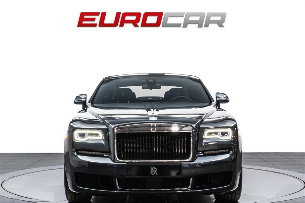 2019 Rolls-Royce Ghost  *STARLIGHT HEADLINER * IMMACULATE CONDITION* - Photo 10 - Costa Mesa, CA 92626