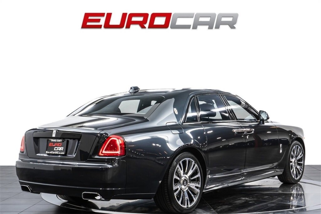 2019 Rolls-Royce Ghost  *STARLIGHT HEADLINER * IMMACULATE CONDITION* - Photo 6 - Costa Mesa, CA 92626
