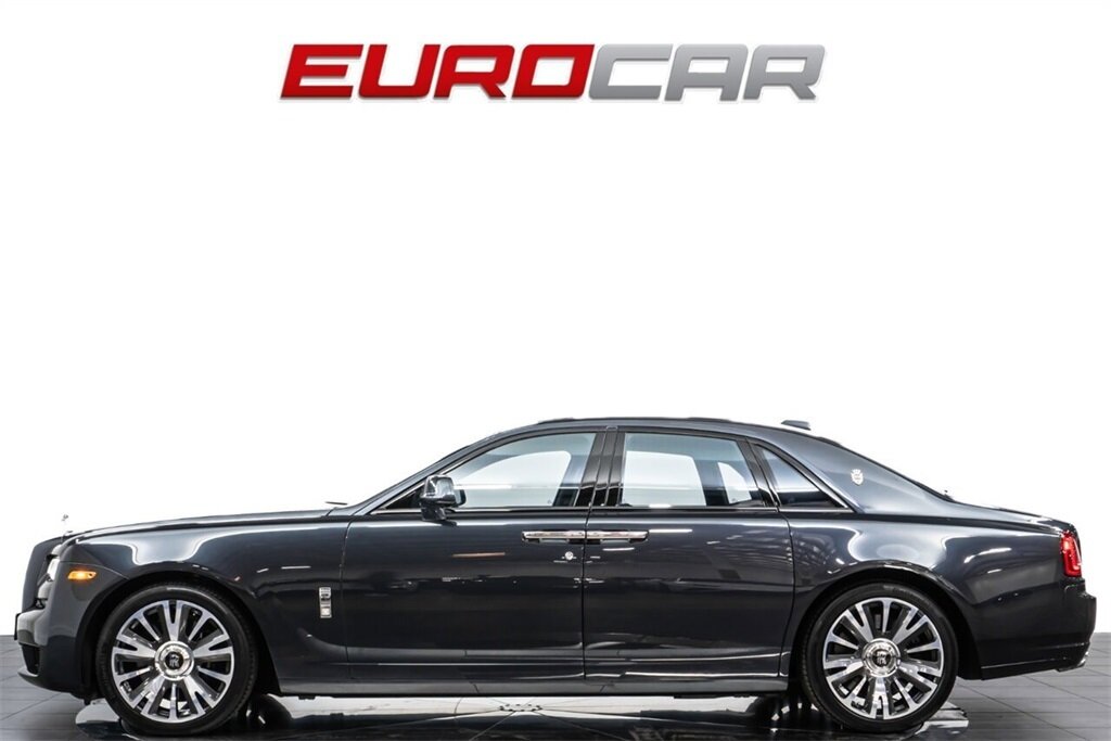 2019 Rolls-Royce Ghost  *STARLIGHT HEADLINER * IMMACULATE CONDITION* - Photo 2 - Costa Mesa, CA 92626