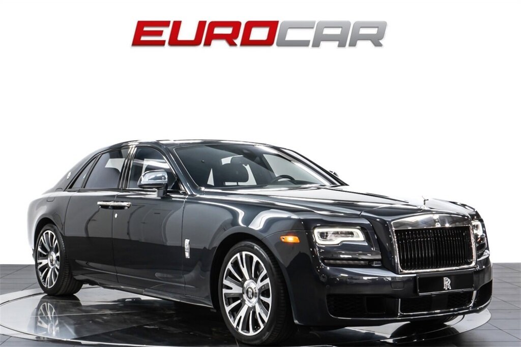 2019 Rolls-Royce Ghost  *STARLIGHT HEADLINER * IMMACULATE CONDITION* - Photo 9 - Costa Mesa, CA 92626