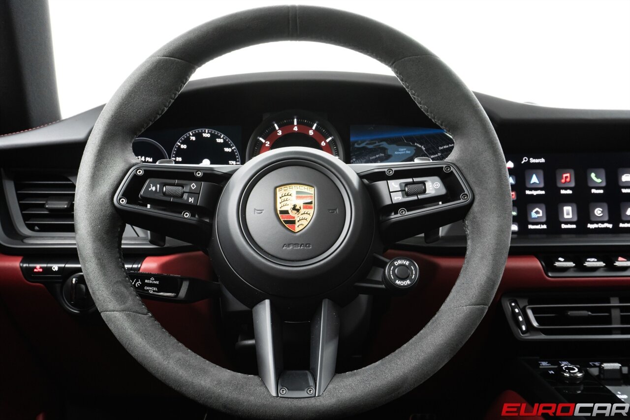 2024 Porsche 911 Carrera GTS  *TWO-TONE INTERIOR * AMAZING CONDITION* - Photo 29 - Costa Mesa, CA 92626