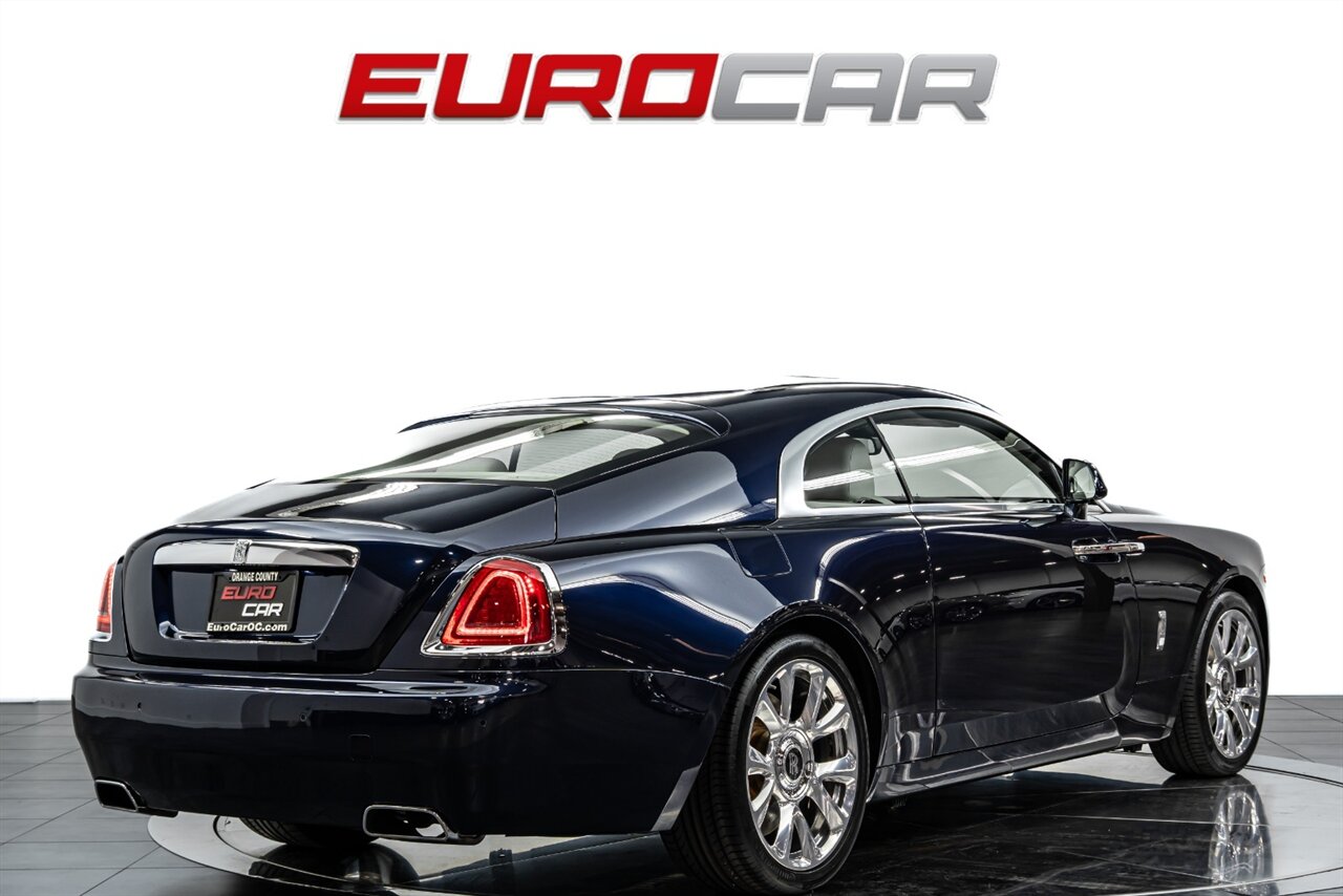 2017 Rolls-Royce Wraith *TWO-TONE INTERIOR * IMMACULATE CONDITION* - Photo 5 - Costa Mesa, CA 92626