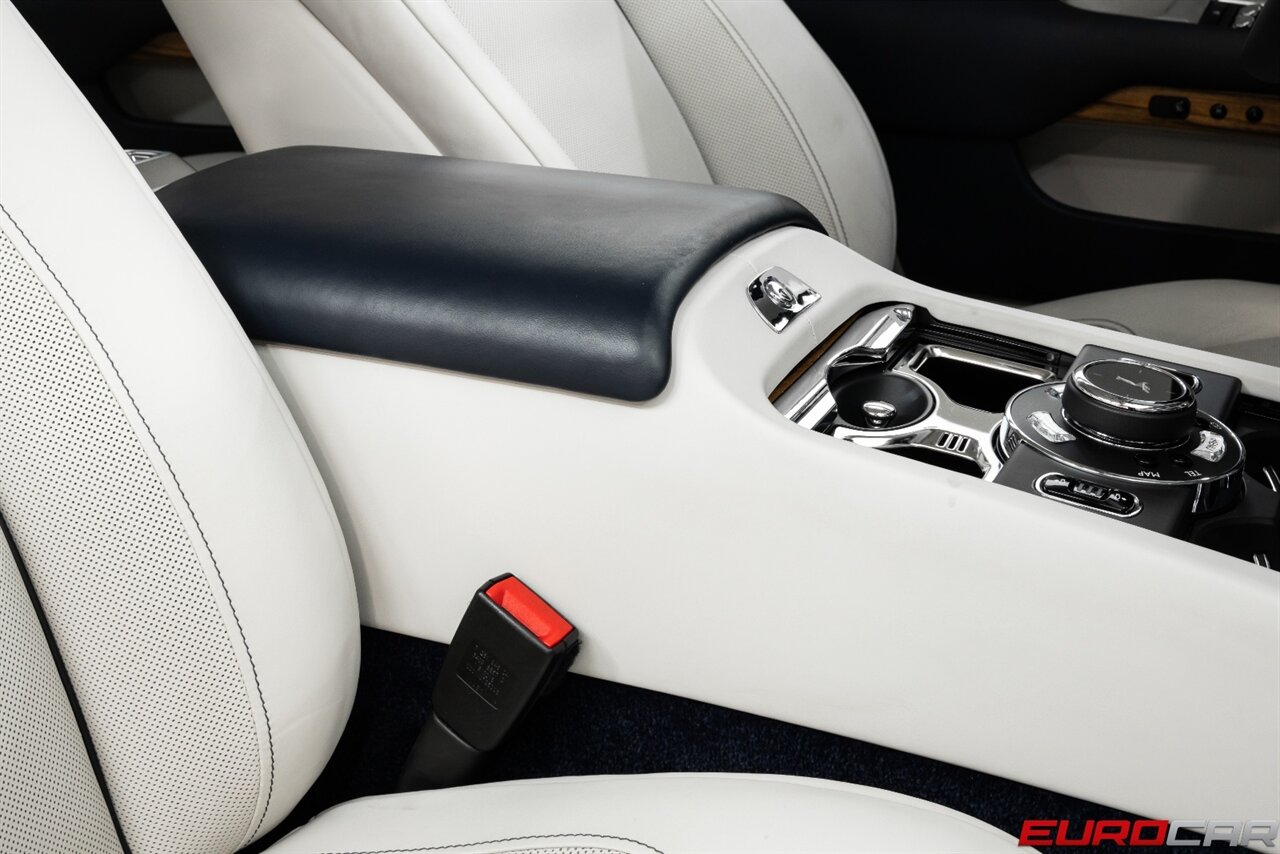 2017 Rolls-Royce Wraith *TWO-TONE INTERIOR * IMMACULATE CONDITION* - Photo 32 - Costa Mesa, CA 92626