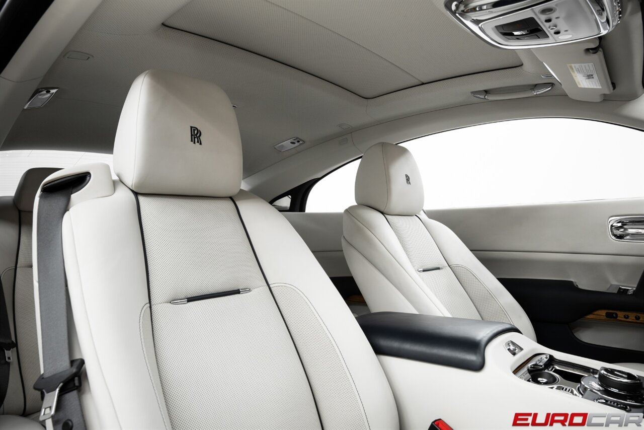 2017 Rolls-Royce Wraith *TWO-TONE INTERIOR * IMMACULATE CONDITION* - Photo 35 - Costa Mesa, CA 92626